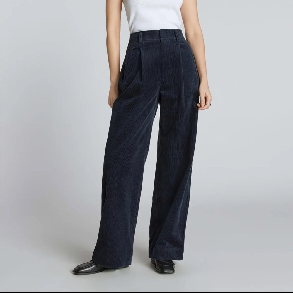 Everlane Corduroy Way-High Draped Pants Navy in size 00